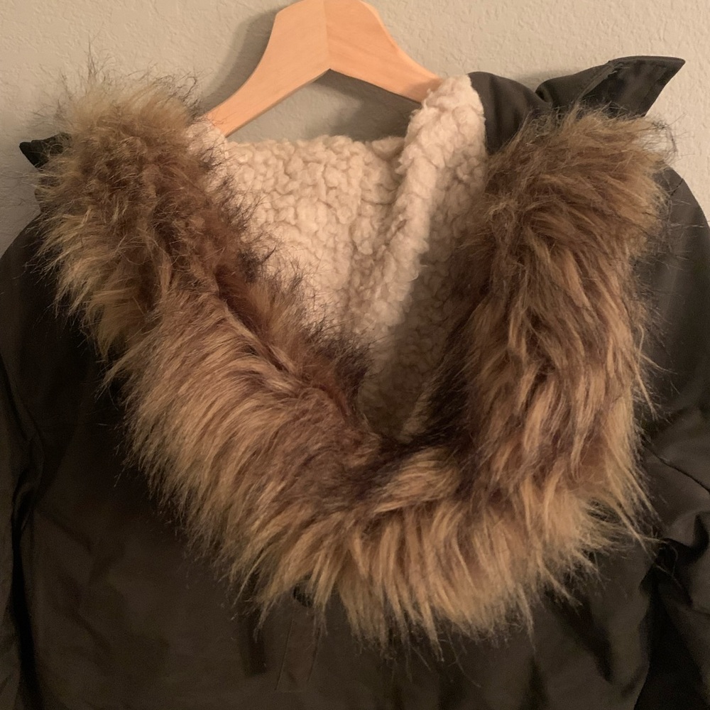 Olive Puffer Jacket - Picture 3 of 4